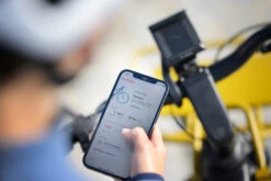 Bosch SmartphoneGrip Smart System -Sportfahrrad bosch ebike flow app und bosch smartphone grip